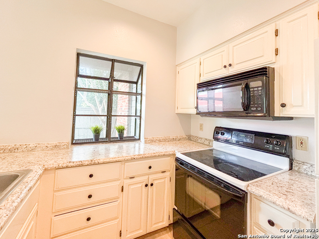 Image 10 of 31 For 19 Chapel Hill Circle,  19