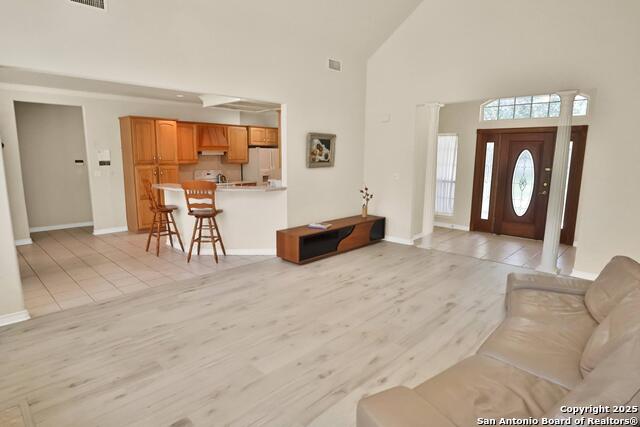 Image 6 of 36 For 518 Fossel Pass St