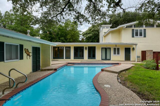Listing photo id 40 for 509 Canterbury Hill