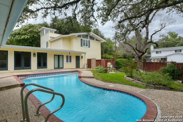 Listing photo id 41 for 509 Canterbury Hill