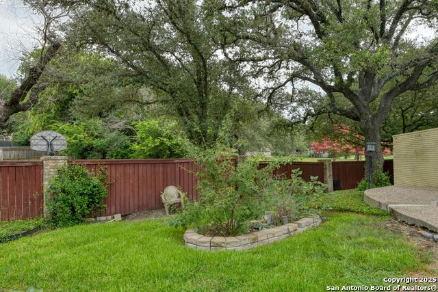 Listing photo id 44 for 509 Canterbury Hill