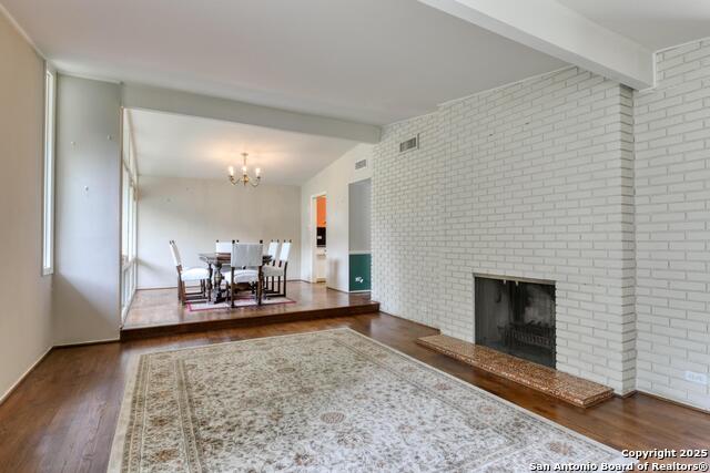 Listing photo id 3 for 509 Canterbury Hill
