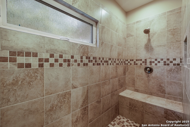 Listing photo id 21 for 418 River Mountain
