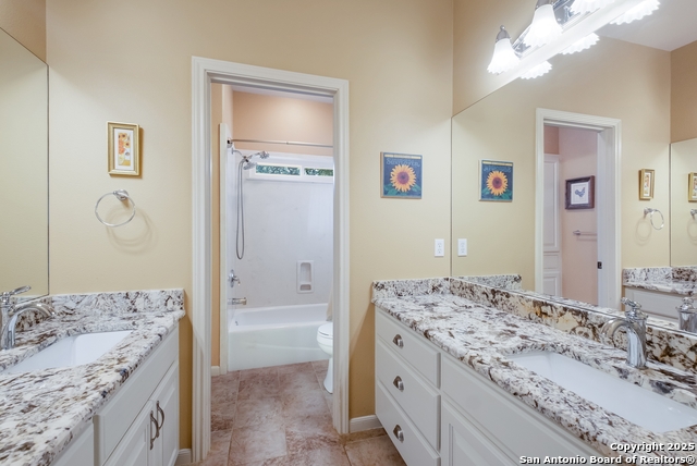 Listing photo id 24 for 418 River Mountain