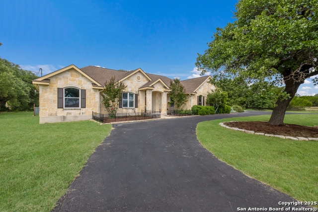 Listing photo id 1 for 418 River Mountain
