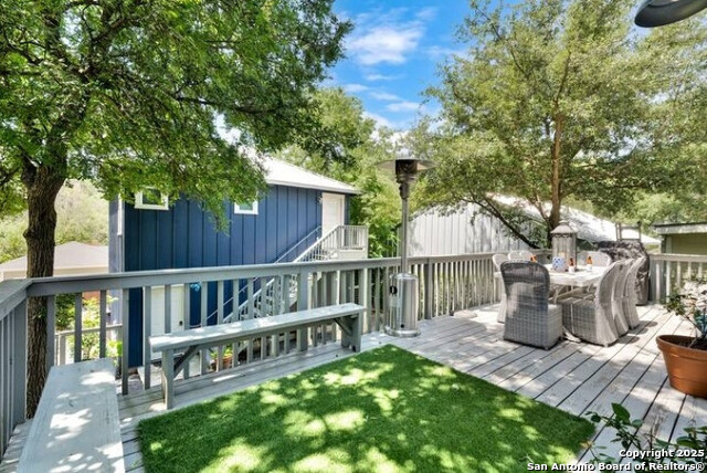 Listing photo id 16 for 1809 10th W