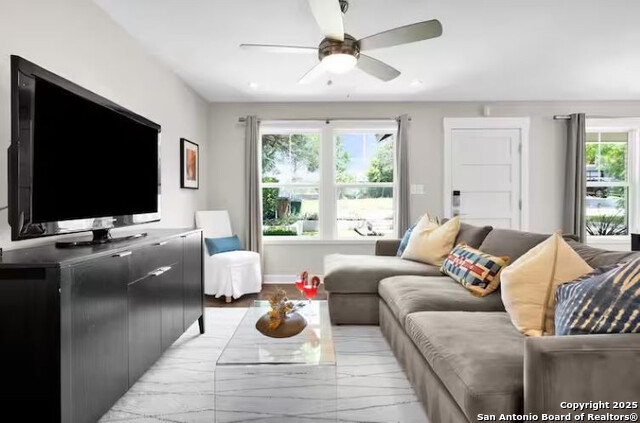 Listing photo id 1 for 1809 10th W