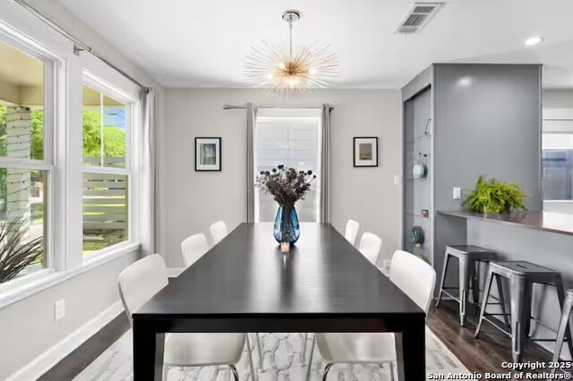 Listing photo id 3 for 1809 10th W