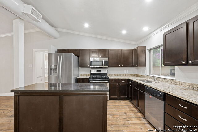 Image 11 of 27 For 2810 Bent Bow Dr