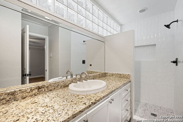 Image 16 of 27 For 2810 Bent Bow Dr