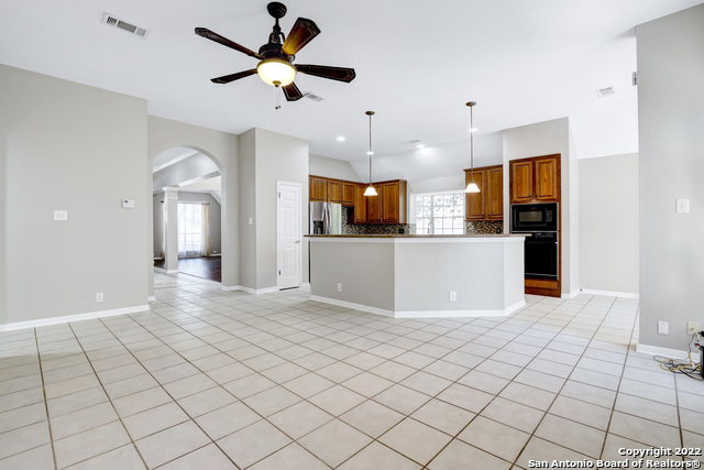 Image 12 of 25 For 8422 Blackcastle Dr
