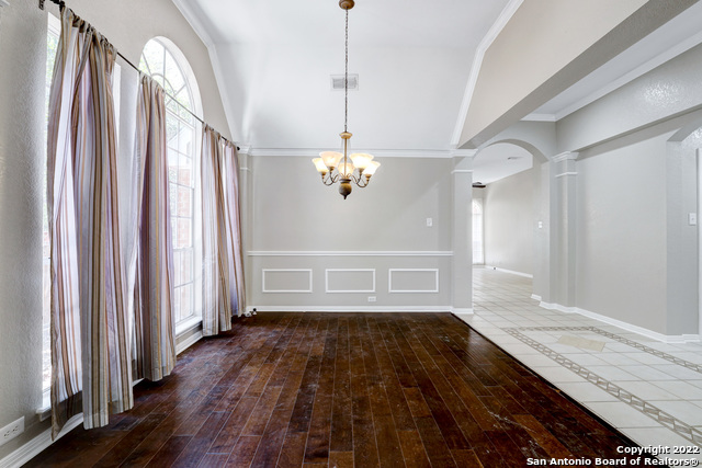 Image 3 of 25 For 8422 Blackcastle Dr
