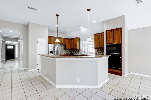 Image 9 of 25 For 8422 Blackcastle Dr