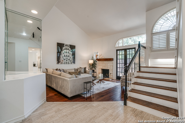 Image 8 of 45 For 6 Villa Jardin  6