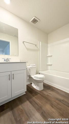 Image 16 of 19 For 5006 Bay Breeze