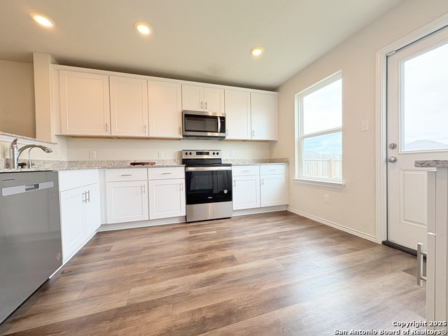 Image 6 of 19 For 5006 Bay Breeze