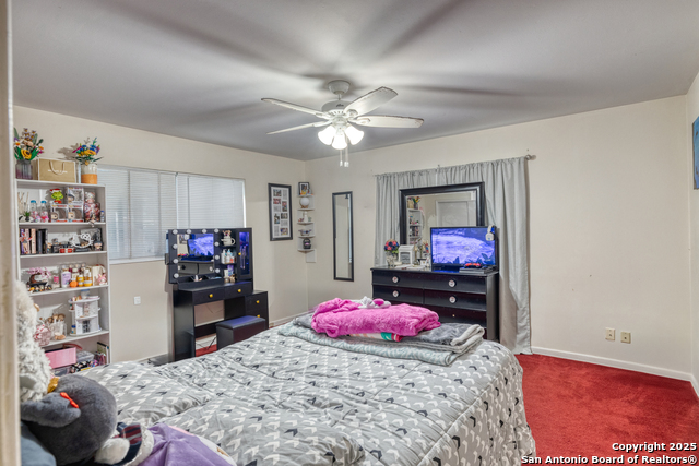 Listing photo id 7 for 758 High N 