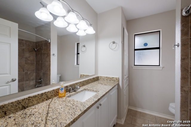 Image 18 of 22 For 14304 Parkhurst