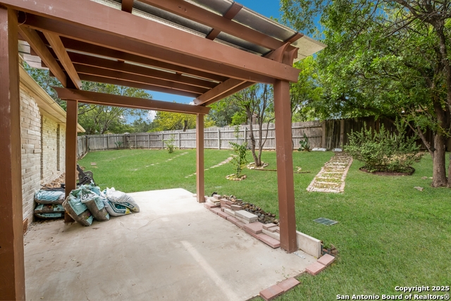 Image 19 of 22 For 14304 Parkhurst