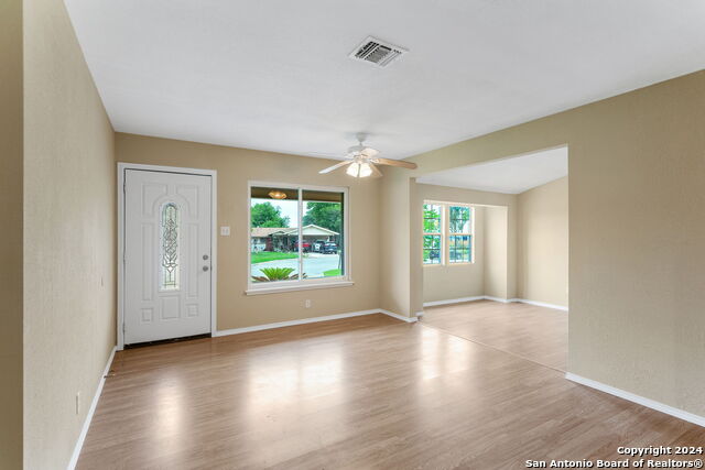 Image 15 of 25 For 249 Park Ln  
