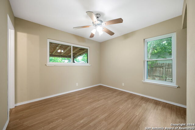 Image 16 of 25 For 249 Park Ln  