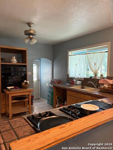 Listing photo id 2 for 406 Ward  