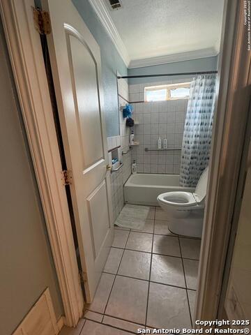 Listing photo id 4 for 406 Ward  