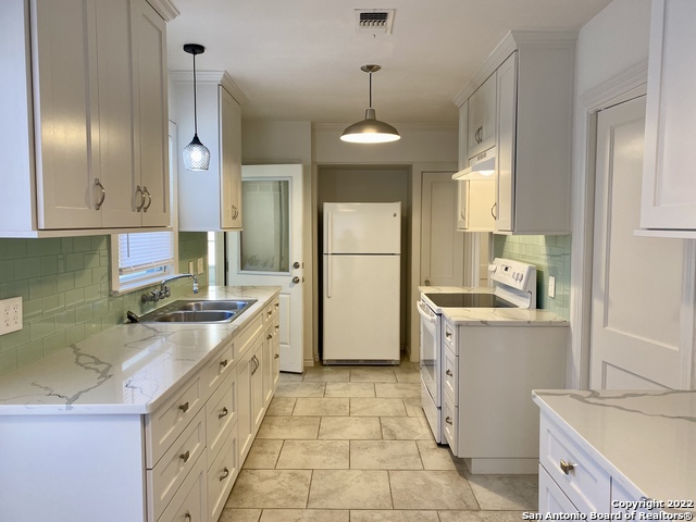 Image 2 of 16 For 223 Shadwell Dr