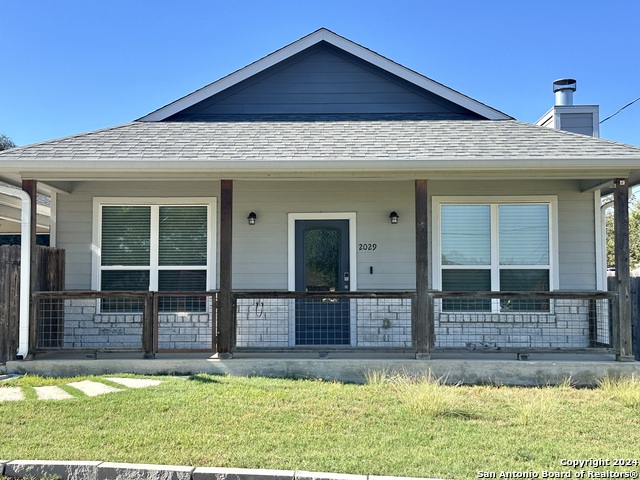 Image 3 of 15 For 2029 Blueridge Dr