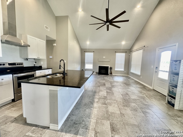 Image 8 of 15 For 2029 Blueridge Dr