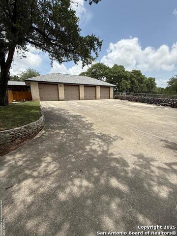 Image 4 of 52 For 31110 Bulverde Hills