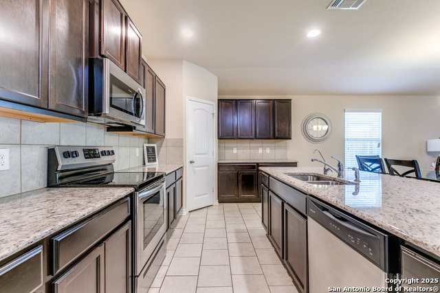 Image 11 of 25 For 4122 Salado  