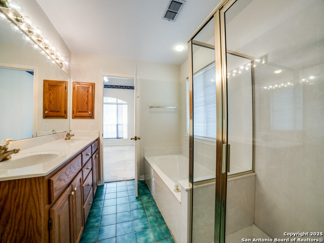 Listing photo id 12 for 8627 Waldon Heights