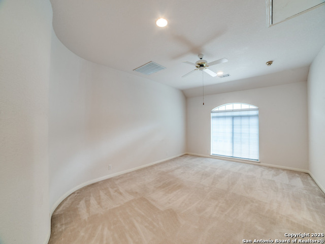 Listing photo id 15 for 8627 Waldon Heights