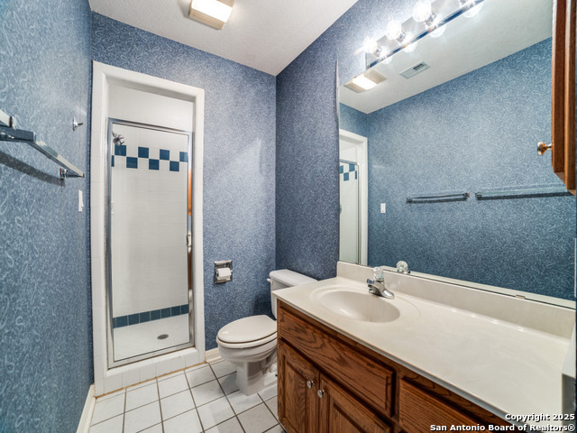 Listing photo id 17 for 8627 Waldon Heights
