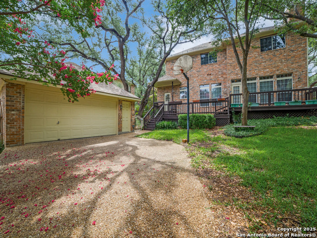 Listing photo id 23 for 8627 Waldon Heights