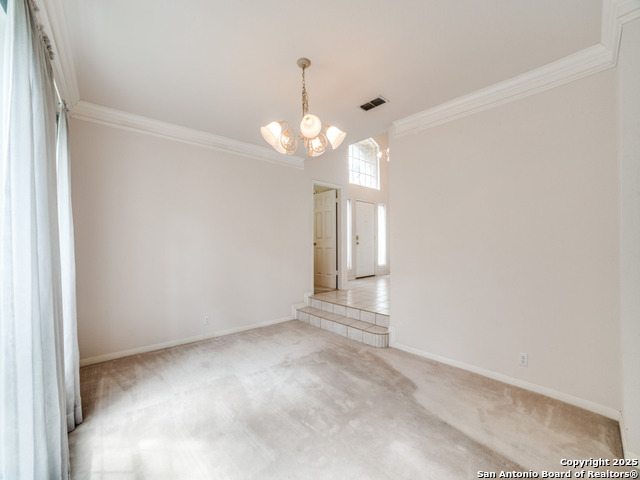 Listing photo id 3 for 8627 Waldon Heights