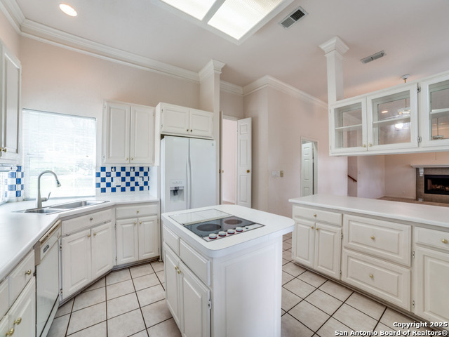 Listing photo id 7 for 8627 Waldon Heights