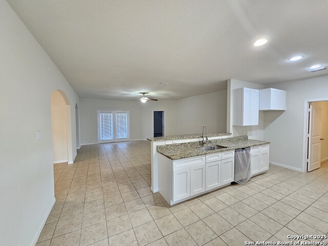 Listing photo id 2 for 6723 Luckey Pond