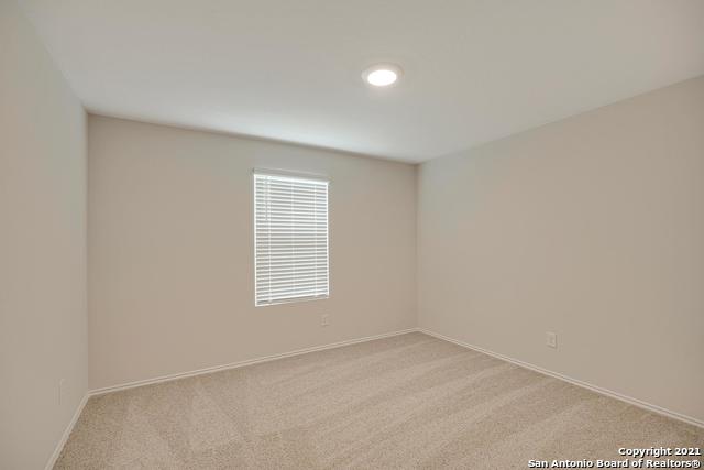 Image 22 of 28 For 728 Armadillo Dr