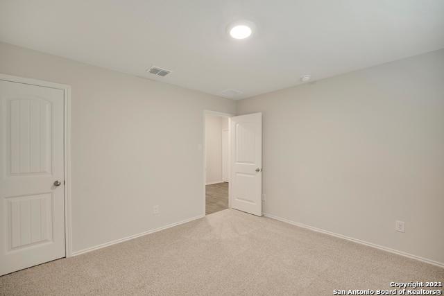 Image 23 of 28 For 728 Armadillo Dr