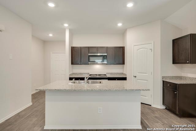 Image 7 of 28 For 728 Armadillo Dr