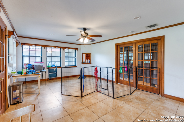 Image 19 of 28 For 8470 Park Lane Dr