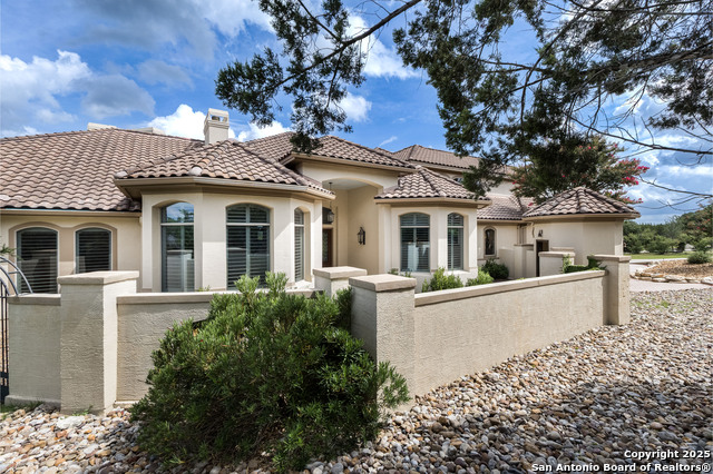Image 4 of 59 For 229 Greystone