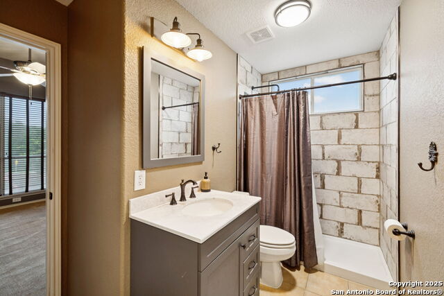 Image 21 of 46 For 2504 Woodbridge Way