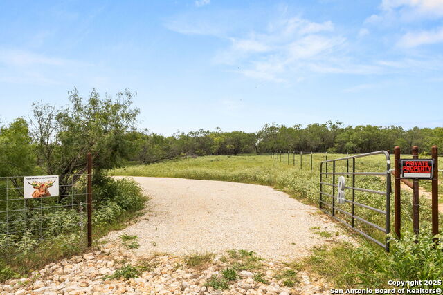 Image 13 of 21 For 11682 Fm 466