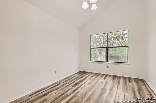 Image 13 of 27 For 7509 Sidbury Cir