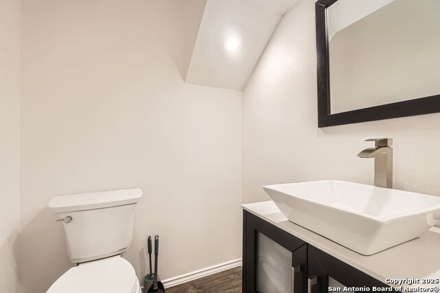 Image 21 of 27 For 7509 Sidbury Cir
