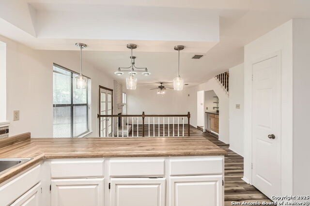Image 9 of 27 For 7509 Sidbury Cir