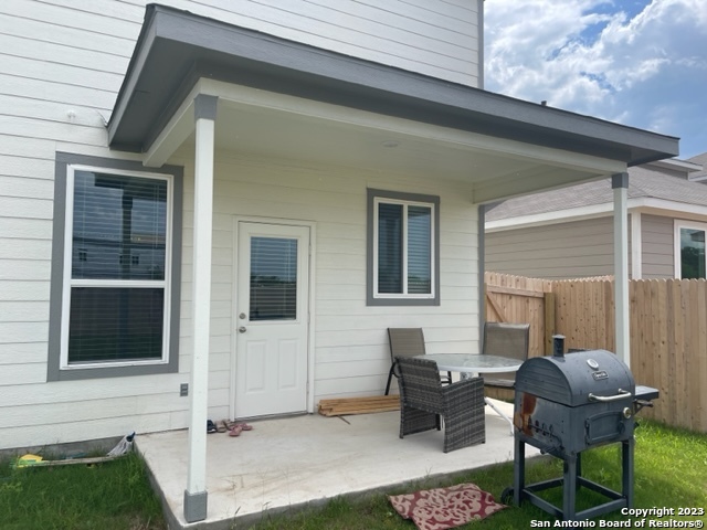 Image 25 of 27 For 13747 Redtail